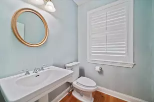 349 Gregory Ave, Wilmette, IL 60091 - Photo 12