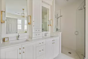 349 Gregory Ave, Wilmette, IL 60091 - Photo 16