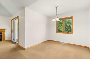 2427 Reynolds Manor Dr, Ottawa, IL 61350 - Photo 14