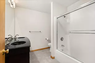 2427 Reynolds Manor Dr, Ottawa, IL 61350 - Photo 20