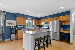 750 Forest Park Dr, Dixon, IL 61021 - Photo 8