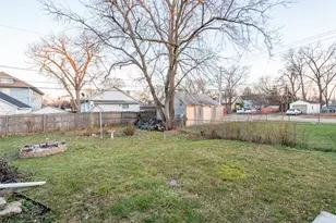 49 S Lewis Ave, Waukegan, IL 60085 - Photo 32