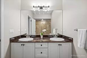 2756 N Wolcott Ave, Chicago, IL 60614 - Photo 16