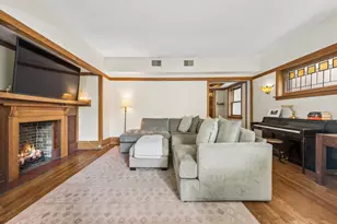 2736 N Mildred Ave, Chicago, IL 60614 - Photo 8