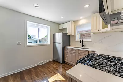 9131 S Parnell Avenue, Chicago, IL 60620 - Photo 6
