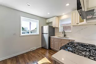 9131 S Parnell Ave, Chicago, IL 60620 - Photo 6