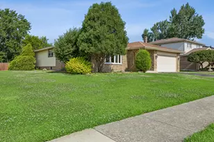 13608 Inverness Dr, Orland Park, IL 60462 - Photo 2