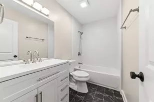 3239 Stillwell Ct, Woodridge, IL 60517 - Photo 10