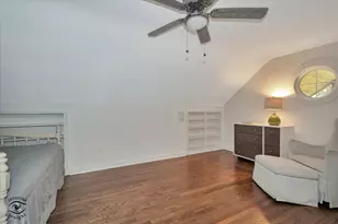 829 E Porter Ave, Naperville, IL 60540 - Photo 22