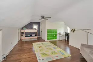 829 E Porter Ave, Naperville, IL 60540 - Photo 20