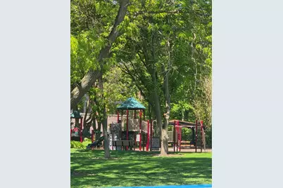 829 E Porter Avenue, Naperville, IL 60540 - Photo 36