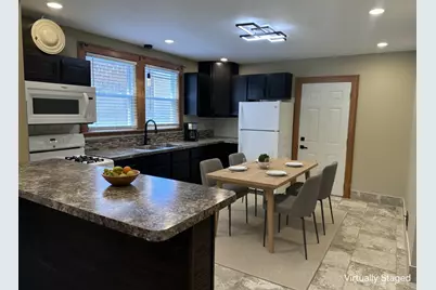 8532 S Yates Boulevard #1, Chicago, IL 60617 - Photo 4