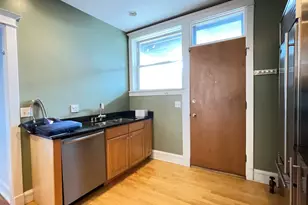 7662 N Sheridan Rd, Chicago, IL 60626 - Photo 8