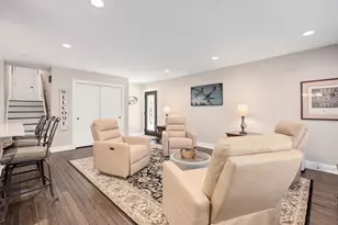 4721 Main St, Downers Grove, IL 60515 - Photo 6
