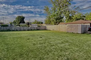 900 Westminster Rd, Joliet, IL 60435 - Photo 4