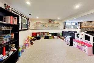 8 Charles Ct, Buffalo Grove, IL 60089 - Photo 32