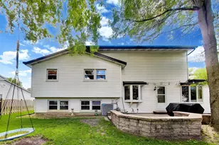 8 Charles Ct, Buffalo Grove, IL 60089 - Photo 36