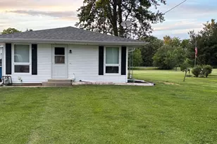 312 Water St, Earlville, IL 60518 - Photo 2
