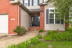 980 Balsam Rd, Normal, IL 61761 - Photo 2