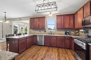 1905 Springside Dr, Plainfield, IL 60586 - Photo 8