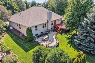 1121 Wheatland Ct, Yorkville, IL 60560 - Photo 2
