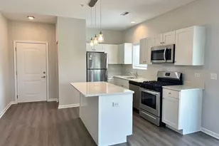 853 E Main St, East Dundee, IL 60118 - Photo 2