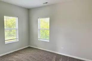 853 E Main St, East Dundee, IL 60118 - Photo 10