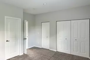 853 E Main St, East Dundee, IL 60118 - Photo 8