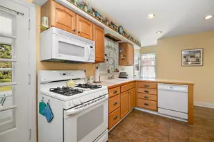1250 Justine Dr, Kankakee, IL 60901 - Photo 6