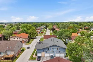 20125 Woodale St, Lynwood, IL 60411 - Photo 2