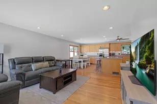145 Princeton St, Des Plaines, IL 60016 - Photo 4