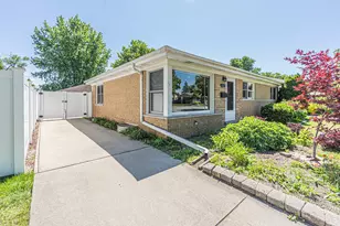 145 Princeton St, Des Plaines, IL 60016 - Photo 24