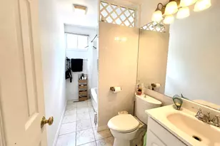 329 Cherry Ct, Glenview, IL 60025 - Photo 6