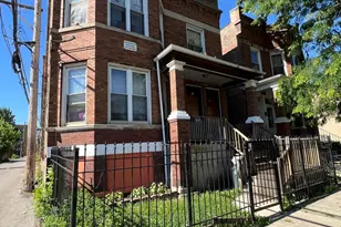 4817 W Gladys Ave, Chicago, IL 60644 - Photo 2
