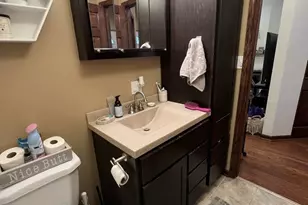 3327 N Hamilton Ave, Chicago, IL 60618 - Photo 14
