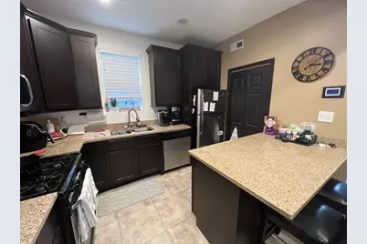 3327 N Hamilton Avenue #2R, Chicago, IL 60618 - Photo 8