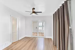 13219 S Houston Ave, Chicago, IL 60633 - Photo 8