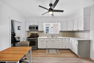 13219 S Houston Ave, Chicago, IL 60633 - Photo 10