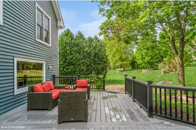 310 Chesterfield Lane, Vernon Hills, IL 60061 - Photo 24