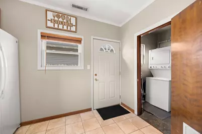 1700 N 37th Avenue, Stone Park, IL 60165 - Photo 10