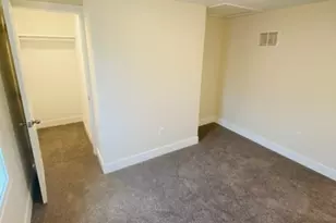 526 S Gordon Ave, Kankakee, IL 60901 - Photo 4