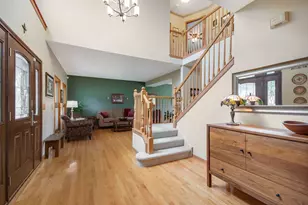 752 Easton Ln, Elk Grove Village, IL 60007 - Photo 4