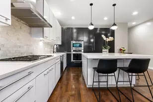 1536 W Walton St, Chicago, IL 60642 - Photo 8
