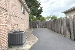 6259 W 91st Pl, Oak Lawn, IL 60453 - Photo 26
