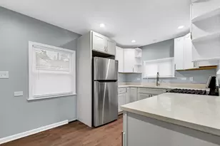 16158 Plymouth Dr, Markham, IL 60428 - Photo 6