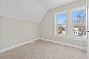 418 W Illinois Ave, Aurora, IL 60506 - Photo 18