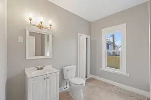 418 W Illinois Ave, Aurora, IL 60506 - Photo 16