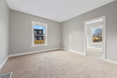 418 W Illinois Avenue, Aurora, IL 60506 - Photo 6