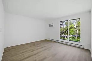 255 S West Ave, Elmhurst, IL 60126 - Photo 12