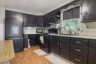 205 N Orchard St, Mackinaw, IL 61755 - Photo 6